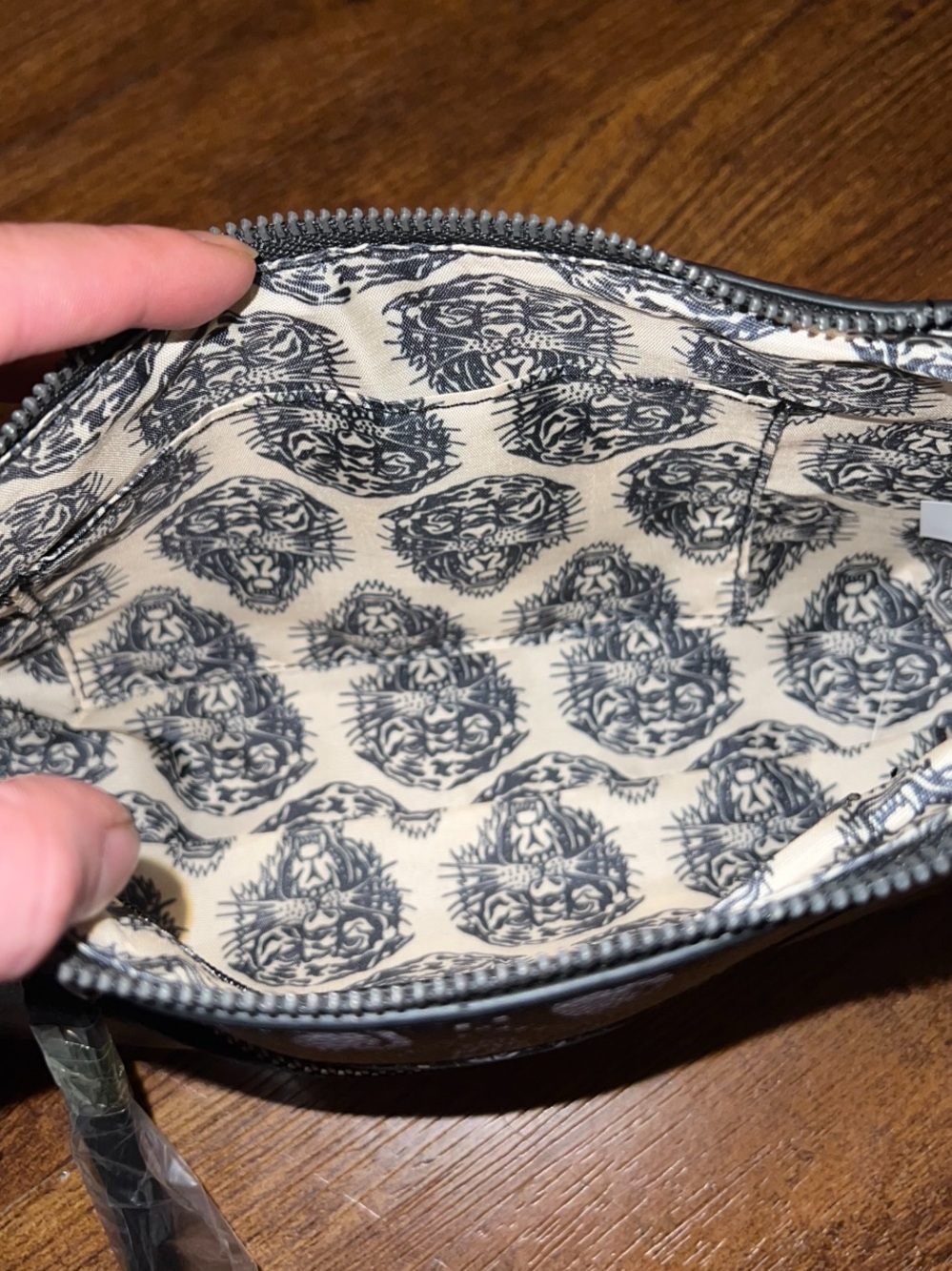 Ed Hardy Black Leopard Print Y2K Skull Shoulder Bag Crossbody Strap NWT - Picture 6 of 10